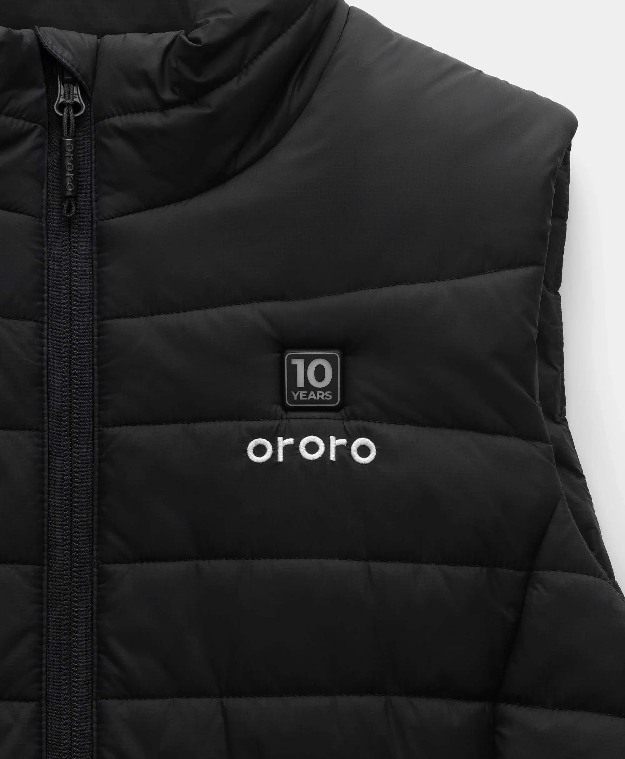 (Open-box) Women's 4-Zone Classic Heated Vest (10-Year Anniversary Limited Edition) - Black (Battery Set Not Included) - Image 4