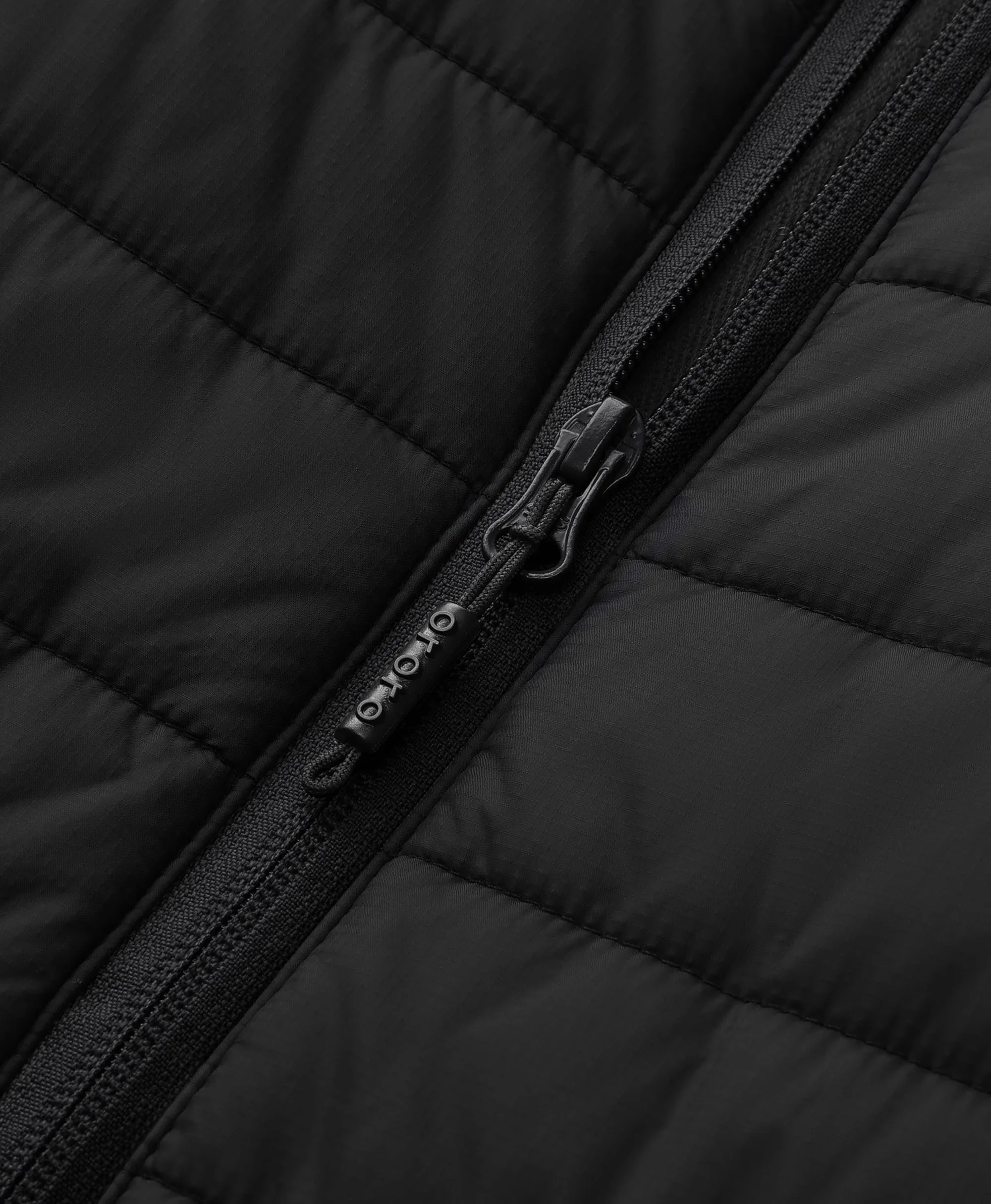 (Open-box) Women's 4-Zone Classic Heated Vest (10-Year Anniversary Limited Edition) - Black (Battery Set Not Included) - Image 5
